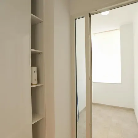 Miku Apartment-stunning At Taiwan * تيرانا